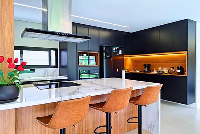 Casa Inédita, Contemporânea, Minimalista e Integrada. Infra Completa em rua de Fácil Acesso