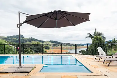 Chácara com Vista Incrível de Frente Para Represa 