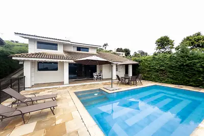Chácara com Vista Incrível de Frente Para Represa 