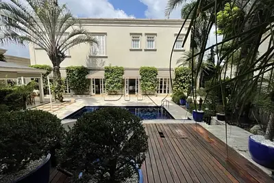 Mansão de Luxo Completa em SP