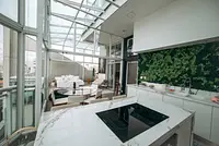 Apartamento de vidro com vista de SP e Cantareira