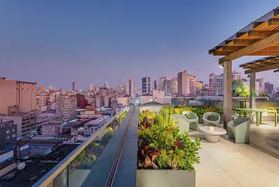 Rooftop com bela vista 360° no coração de São Paulo