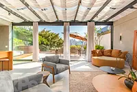 Casa jardim moderna e exuberante!