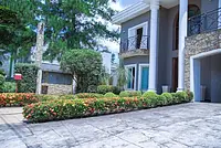  Mansão Modernista em Alphavile - O Cenário Perfeito para Suas Produções de Moda e Filmagens!