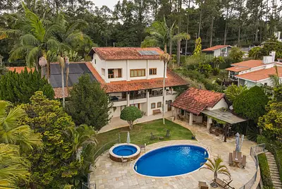 Refúgio de Alto Padrão na Granja Viana