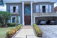  Mansão Modernista em Alphavile - O Cenário Perfeito para Suas Produções de Moda e Filmagens!