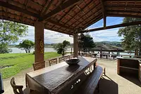 Mega Casa na Beira da Represa de Jaguari Bragança Paulista