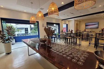 Vinho e comida: local de eventos especializado em harmonização