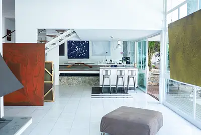 Casa modernista viva perto do Jockey Club