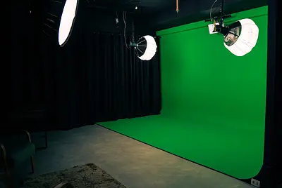 Estúdio gravação com fundo infinito