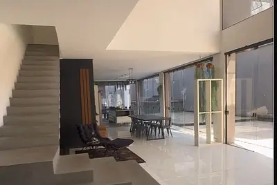 Elegância e Conforto no Jardim Marajoara: Uma Casa Moderna e Imponente