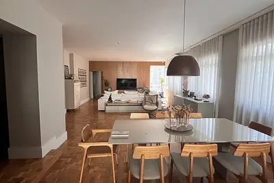 Um apartamento iluminado em Higienópolis, elegante e pronto para receber para uma super produção. 