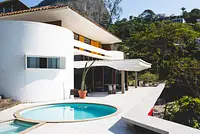 Locação pra fotos e vídeos em casa com vista pro mar na Joatinga