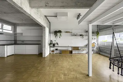 Loft aberto com luz natural, 3.20m de pé direito ao lado da Av Paulista