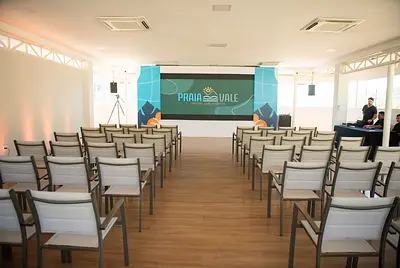 Plenária para 120 pessoa - PRAIA VALE EVENTOS
