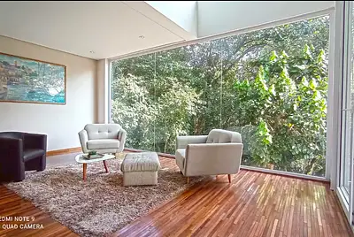 Ambiente versátil e inspirador para suas produções e eventos!