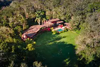 Casa Maravilhosa no Coração da Mata Atlântica (Sertão da Barra do Una)